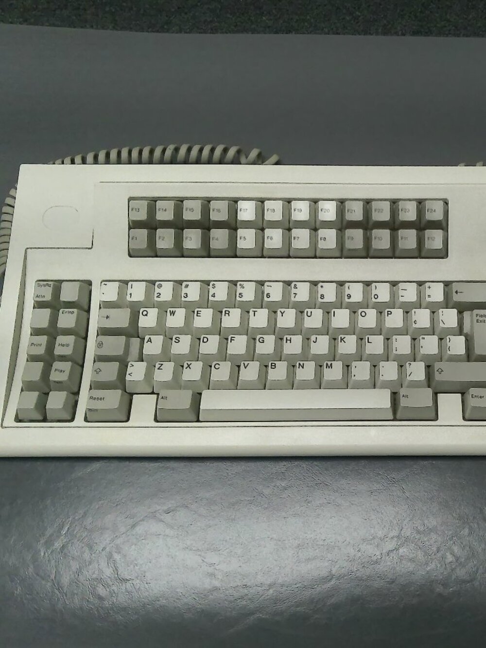 Vintage IBM Model M122 Type III Battlecruiser Keyboard 1395660 Buckling Spring